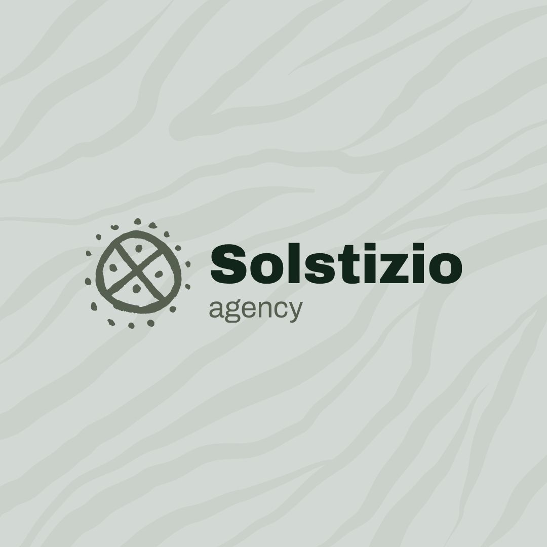 Logo simbolico per Solstizio Agency, progetto di brand design con segno totemico circolare ed estetica primitiva.